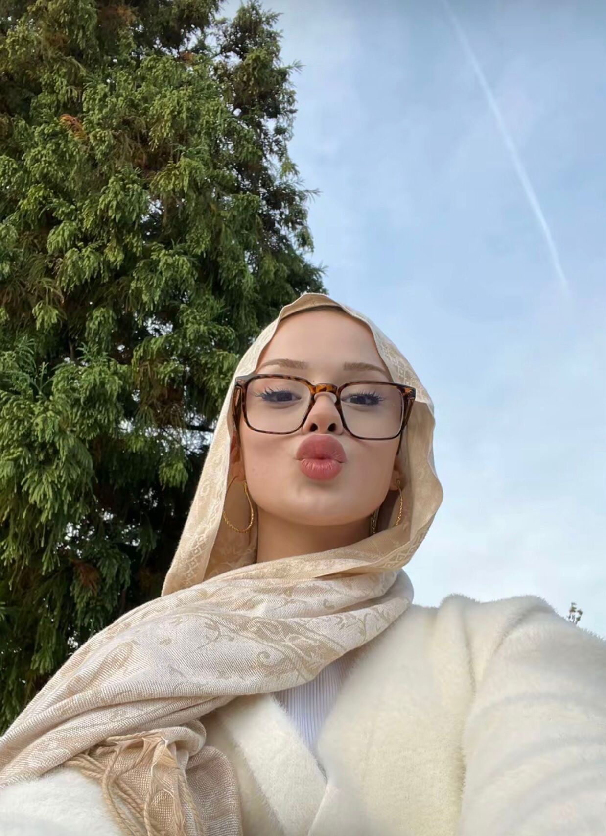 İşbaşı Aşka Doymuş Kadın Escort Açelya