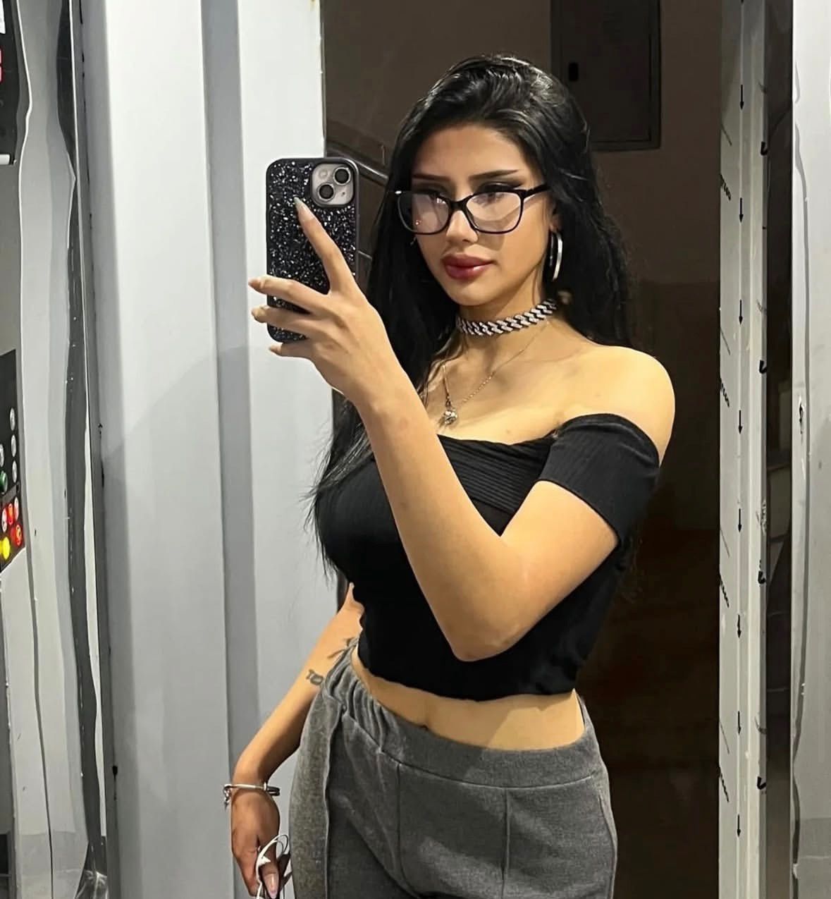 Düvenci Sadık Bir Kadın Escort Alda
