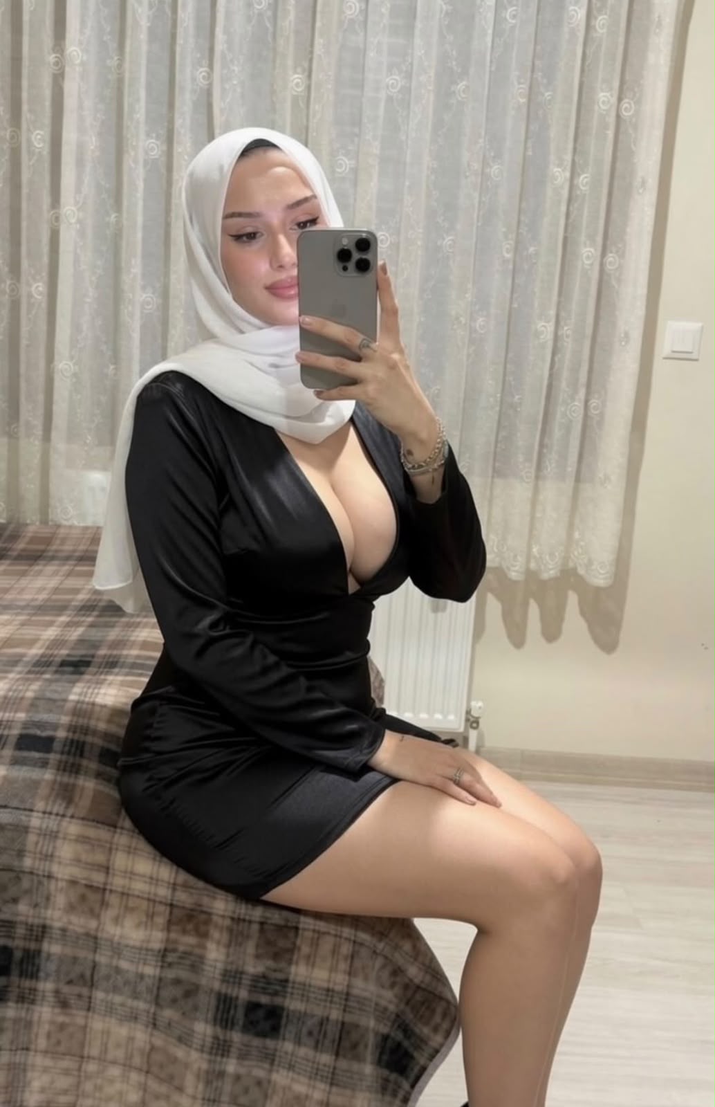 Yoldere Tatlı Bir Aşk Escort Zuhal